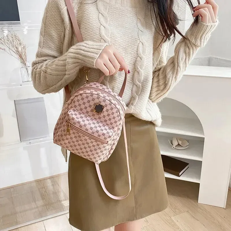 Luxury Fashion Leather Backpack School Bag for Women Four Leaf Clover Popular Design Shoulder Handbag