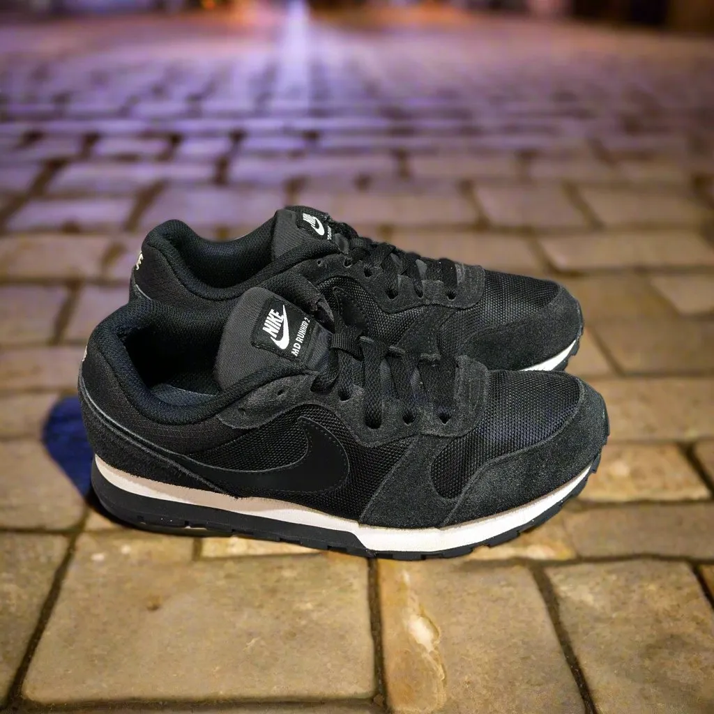 Nike MD Runner 2 Women's Shoes - Black UK 6 / EU 40 / US 8.5