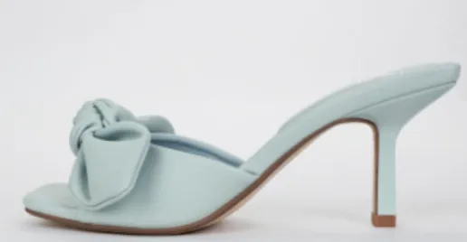 Prague Heels