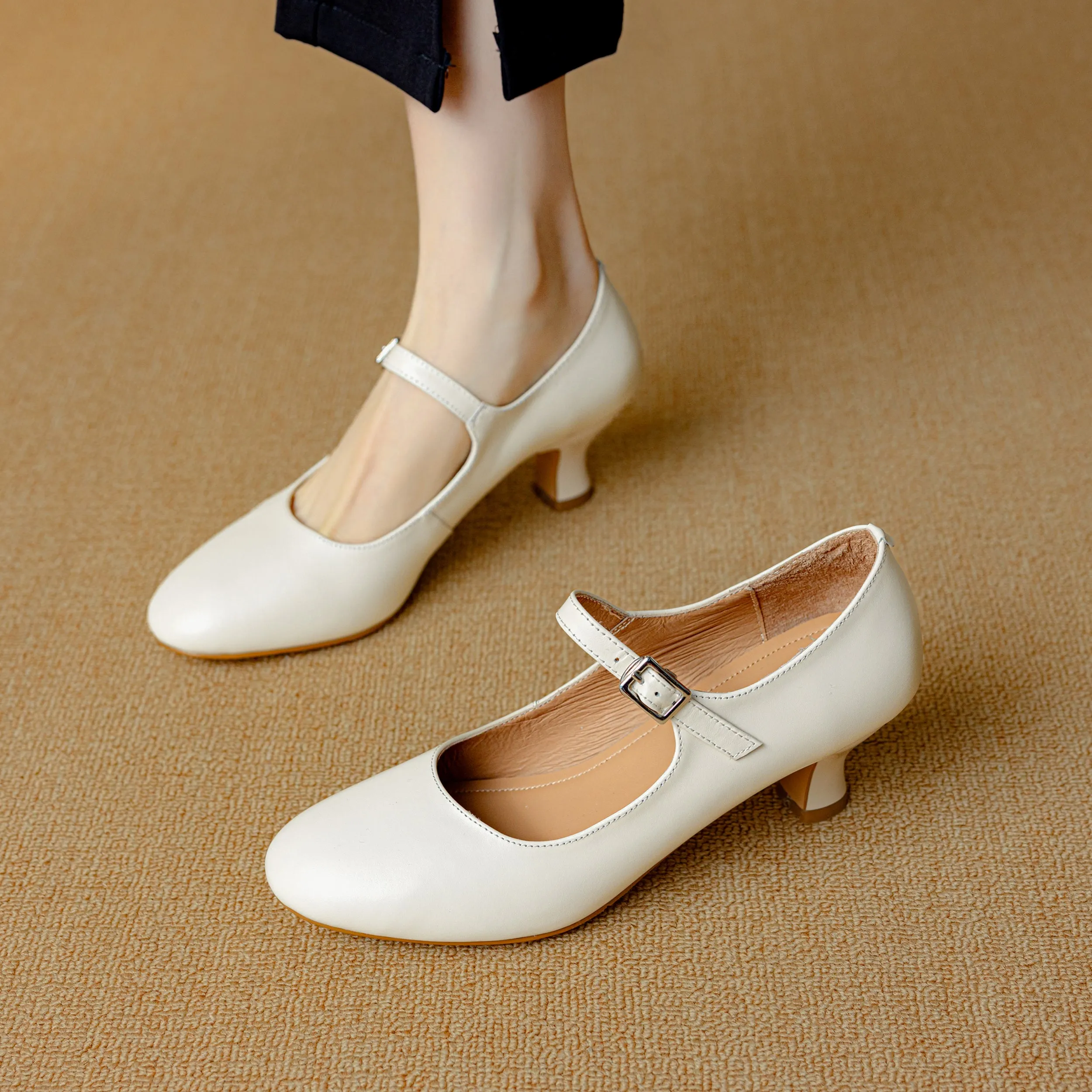 Womens Leather Round Toe Kitten Heel Mary Jane Pumps