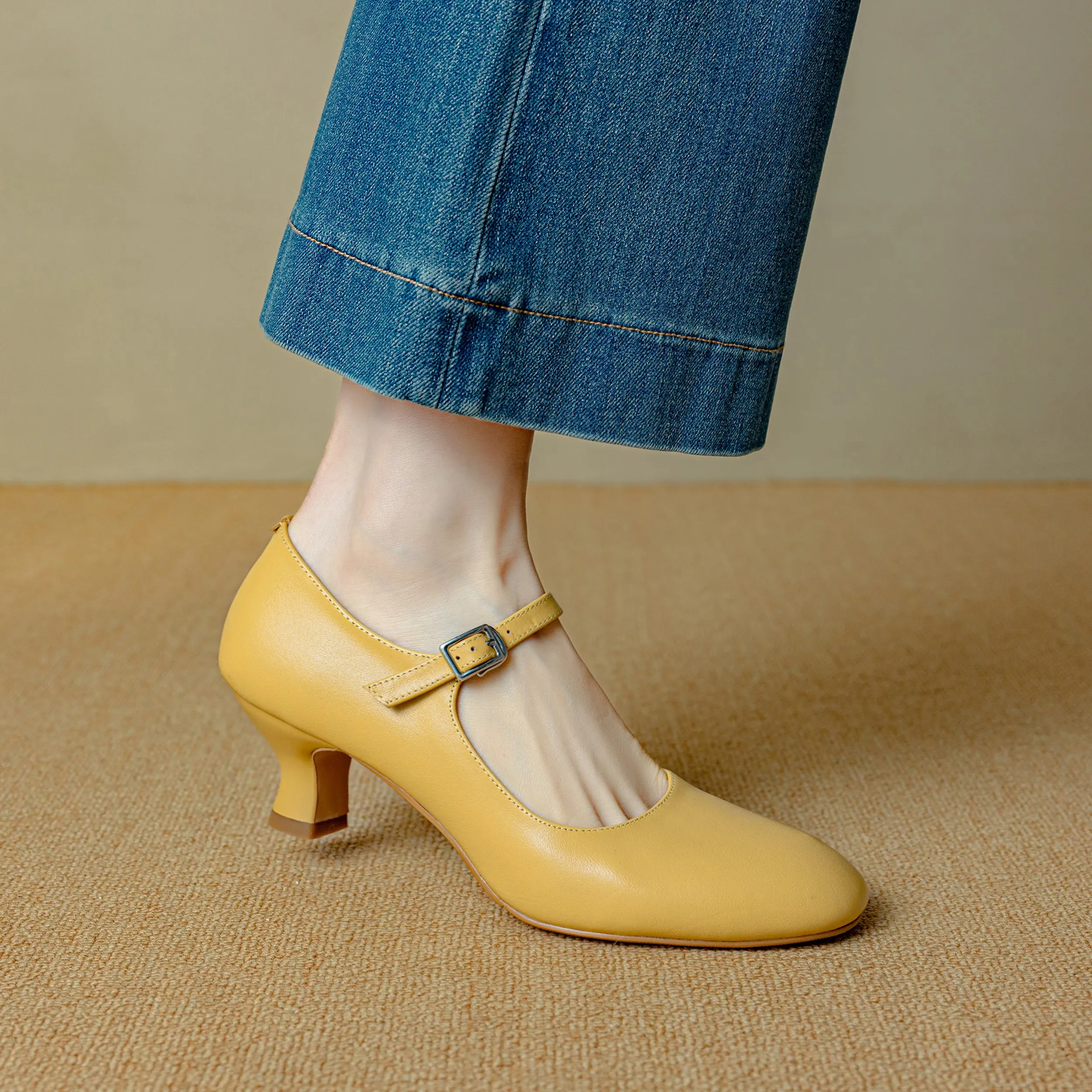 Womens Leather Round Toe Kitten Heel Mary Jane Pumps