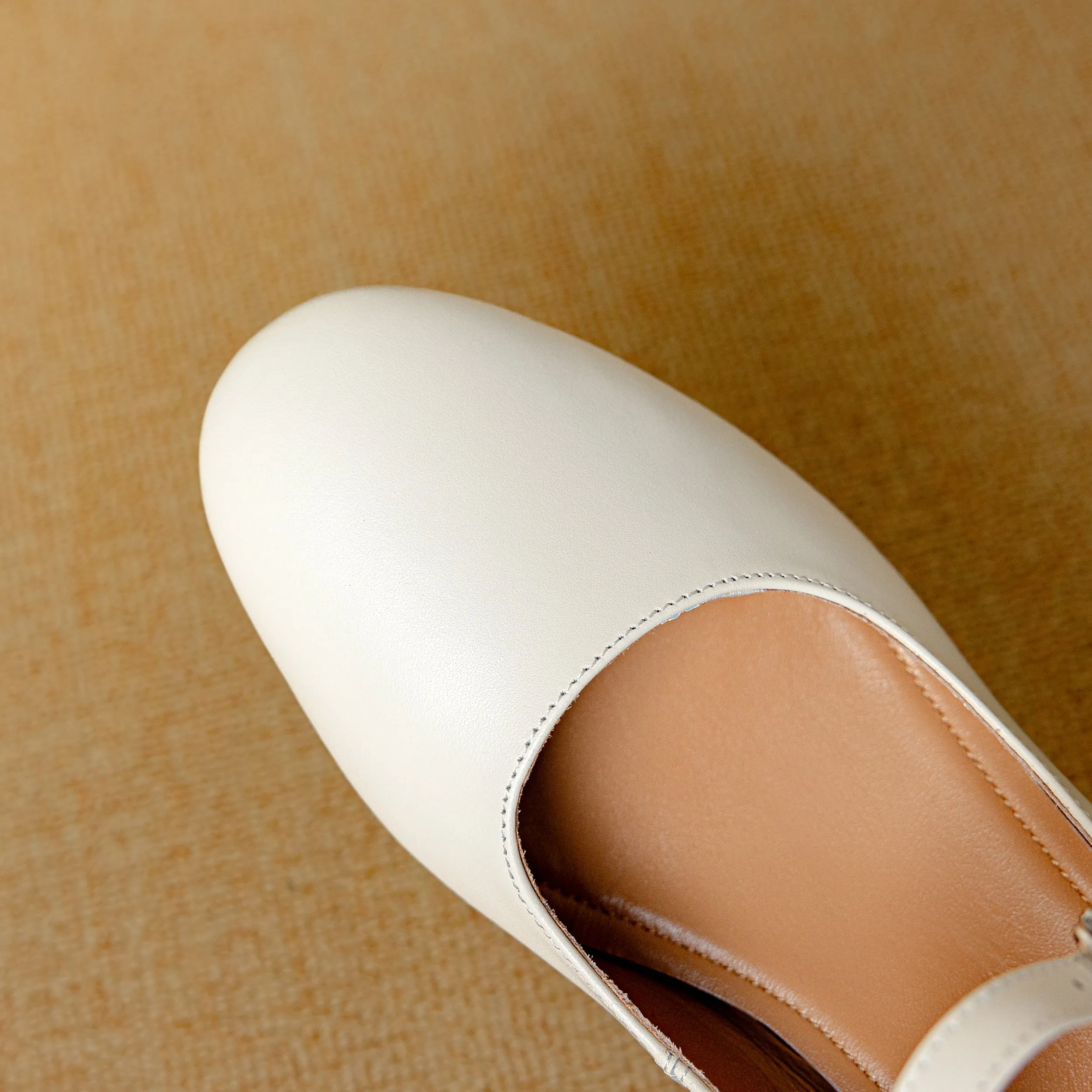 Womens Leather Round Toe Kitten Heel Mary Jane Pumps